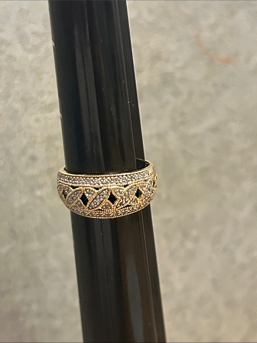 14K yellow gold diamond ring